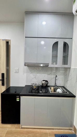 Basic Studio | Private kitchen - Era Truong Chinh Apartment (Khuong Dinh)