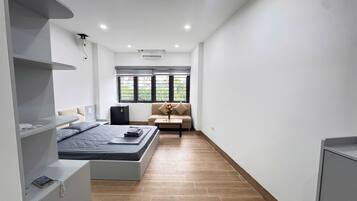 Deluxe Studio, City View | City view