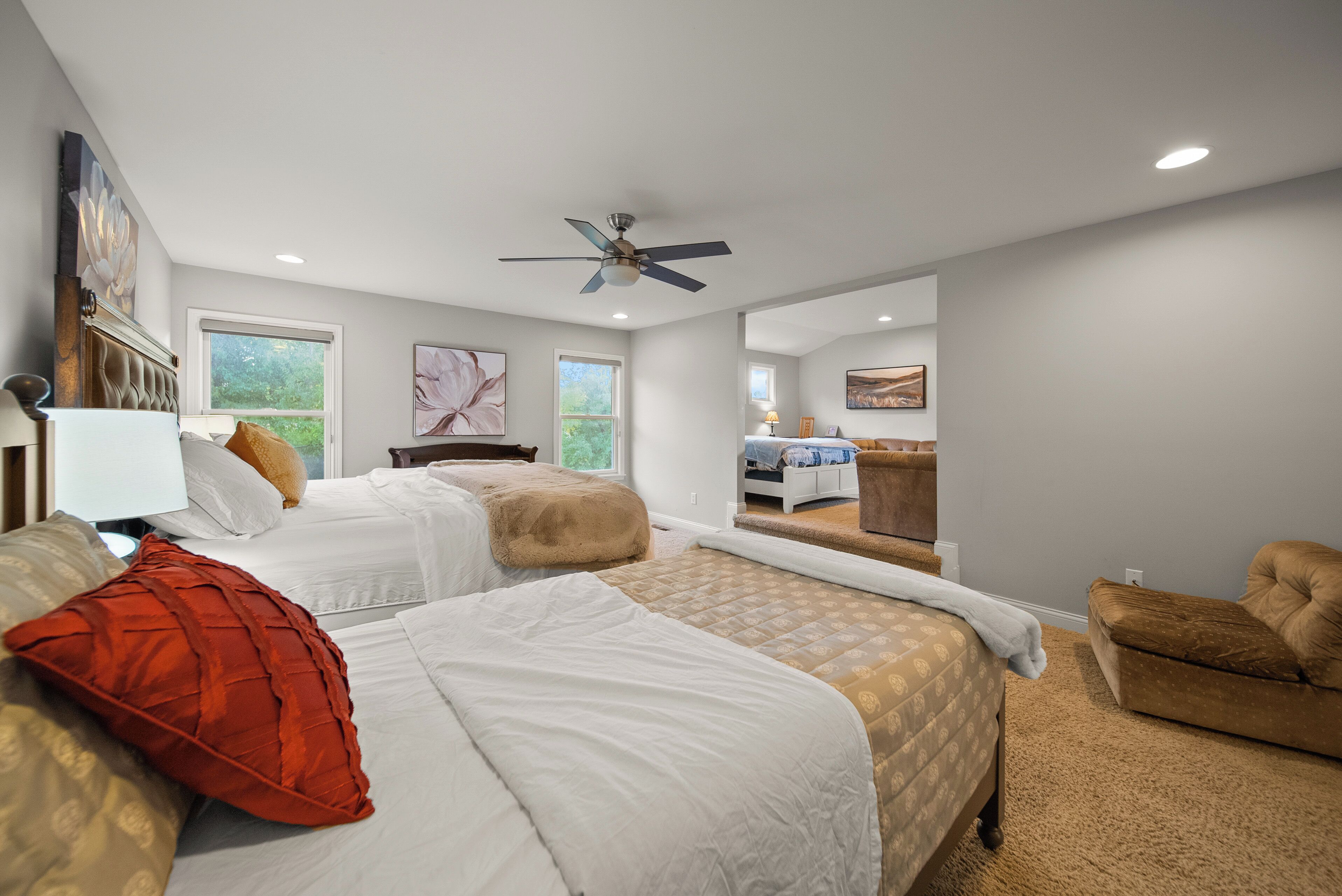 House (6 Bedrooms) | Interior