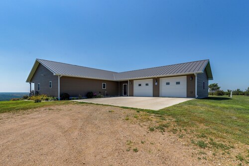 Bison Ranch Retreat: 8 Mi to Niobrara State Park
