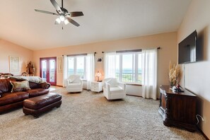 House (5 Bedrooms) | Interior - Bison Ranch Retreat: 8 Mi to Niobrara State Park (Niobrara)