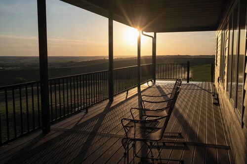 Bison Ranch Retreat: 8 Mi to Niobrara State Park