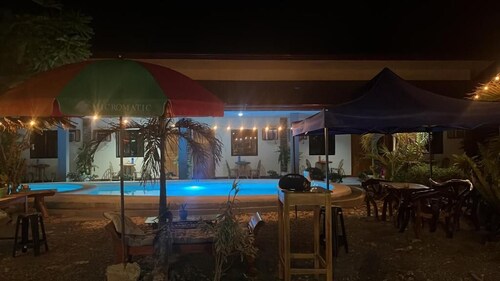 La Casa d Aitor Poolside Apartments