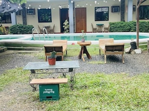 Outdoor pool - La Casa d Aitor Poolside Apartments (Puerto Princesa)