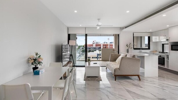 Comfort Apartment, Balcony | Bahagian dalam