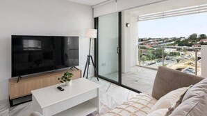 Comfort Apartment, Balcony | Ruang tamu