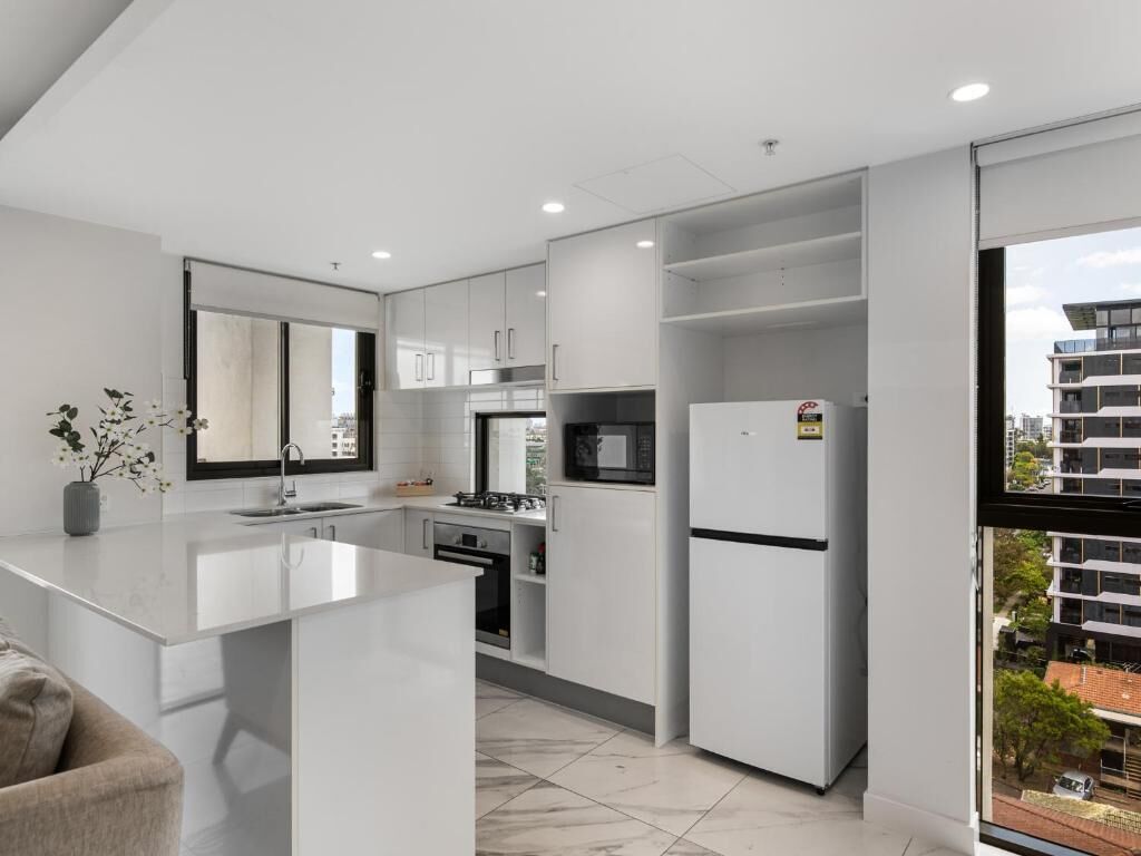 Comfort Apartment, Balcony | Private kitchen | Oven, stovetop, cookware/dishes/utensils
