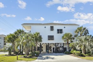 Exterior - Crenshaw Corner: Coastal Charm w/ Shared Pool, Steps 2 Beach (Murrells Inlet)