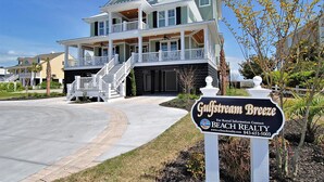 Exterior - Gulf Stream Breeze: Oceanfront Luxury, Private Pool & Outdoor Oasis (Murrells Inlet)