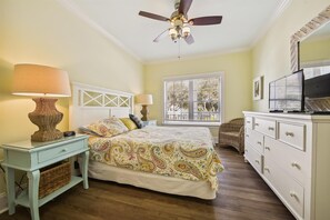 Unclassified image, 3 of 66, button - Key Lime Pie: Ocean Views, Pool, Steps to Beach (Murrells Inlet)