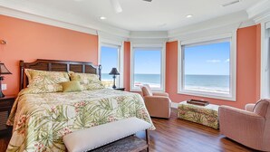 Iron/ironing board, free WiFi, bed sheets - Palmetto Legacy: Oceanfront, Private Pool & Putting Green (Murrells Inlet)