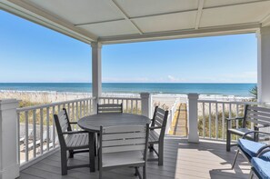 Outdoor dining - Sandy Toes: Oceanfront Retreat, Private Pool & Quiet Beachfront Setting (Surfside Beach)