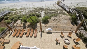 Property grounds - Treasure by the Sea: Oceanfront, Pool, Fire Pit & Steps to the Sand (Murrells Inlet)