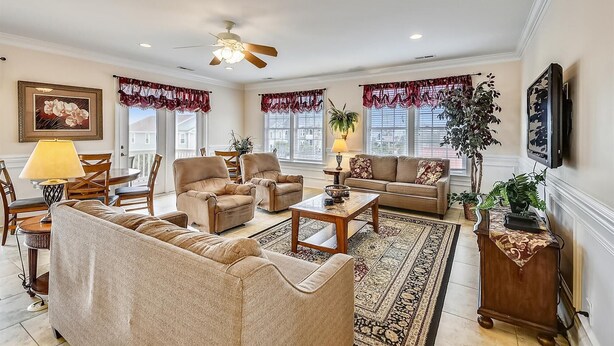 TV, table football, stereo - The Royal: Ocean Views, Private Pool & Easy Beach Access (Murrells Inlet)