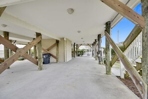 Property grounds - The Royal: Ocean Views, Private Pool & Easy Beach Access (Murrells Inlet)