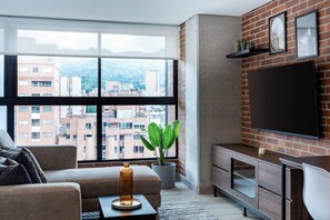 Living area - ENZO Privé | Studios - Modern Executive Suite in Laureles (Medellín)