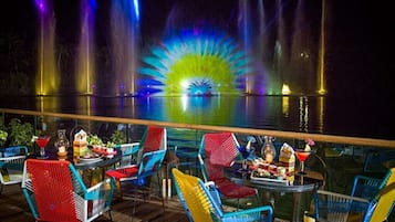 Tempat makan outdoor