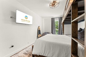 コンドミニアム ベッド (複数台) バルコニー (The One on the Water) | 2 室のベッドルーム、客室ごとに異なる装飾、客室ごとに異なるインテリア