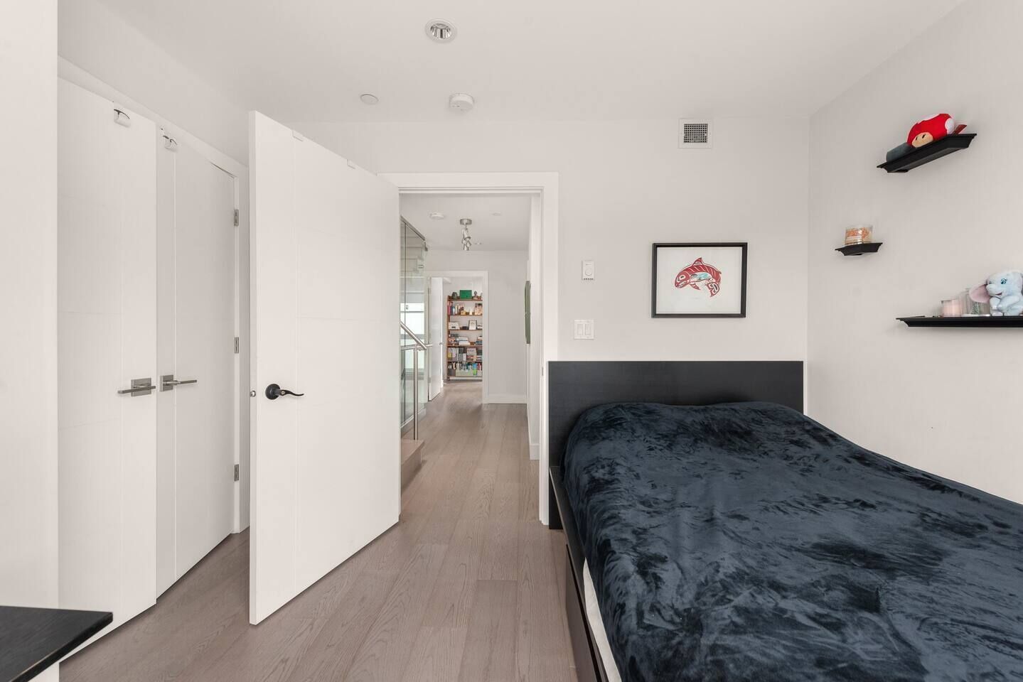 3 bedrooms, desk, iron/ironing board, WiFi