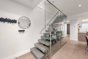 Interior - Elite Townhouse @ the Shipyards (North Vancouver)