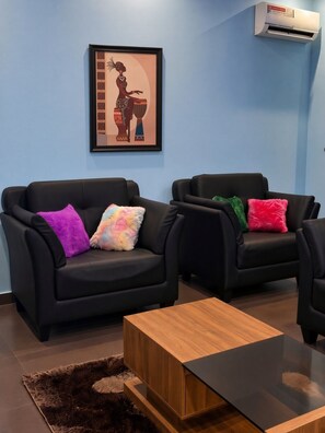 Living area - Zenith House Two ~refined, fully serviced accommodation (Ibadan)