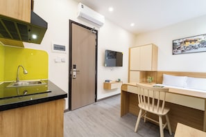 Ảnh chưa phân loại, 5 trong số 32 ảnh, nút