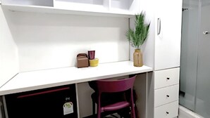 A compact room with a white desk, a purple chair, a small plant, and a wardrobe. - 4-min Walk Sinsa Station PRIVATE STUDIO #Gangnam #Central #Clinic #Treatment (Seoul)