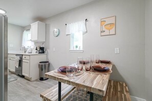 Unclassified image, 3 of 31, button - Quiet 3BR Near UF, Shands & Downtown, Sleeps 8 (Gainesville)