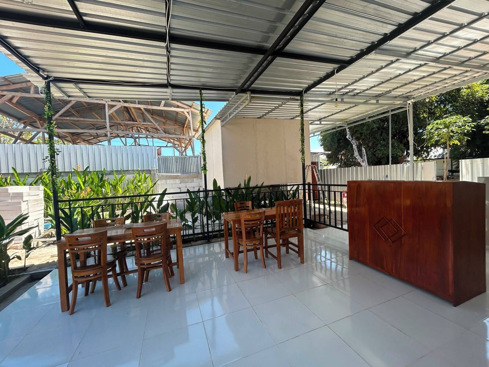 Tempat makan outdoor