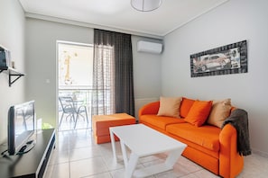 Living area - Campus View Flat: Next to Universities by ΜΡS (Zografou)