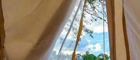 Economy Tent, Mountain View | Property grounds