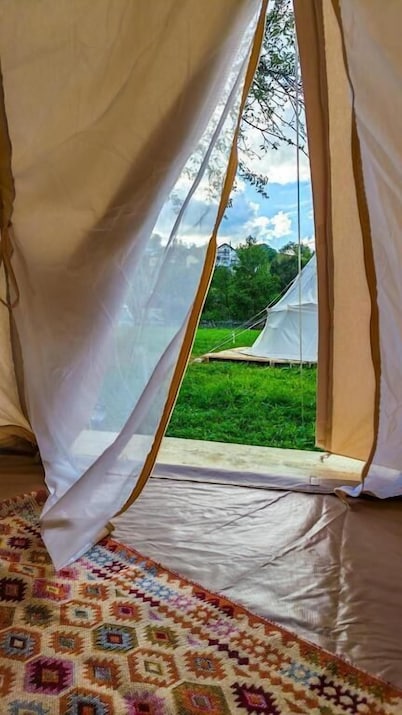 Pura Vida Mountain Glamping