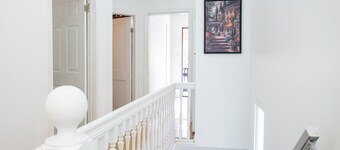 Charming Stay in the heart of Chinatown. Explore and Have Fun