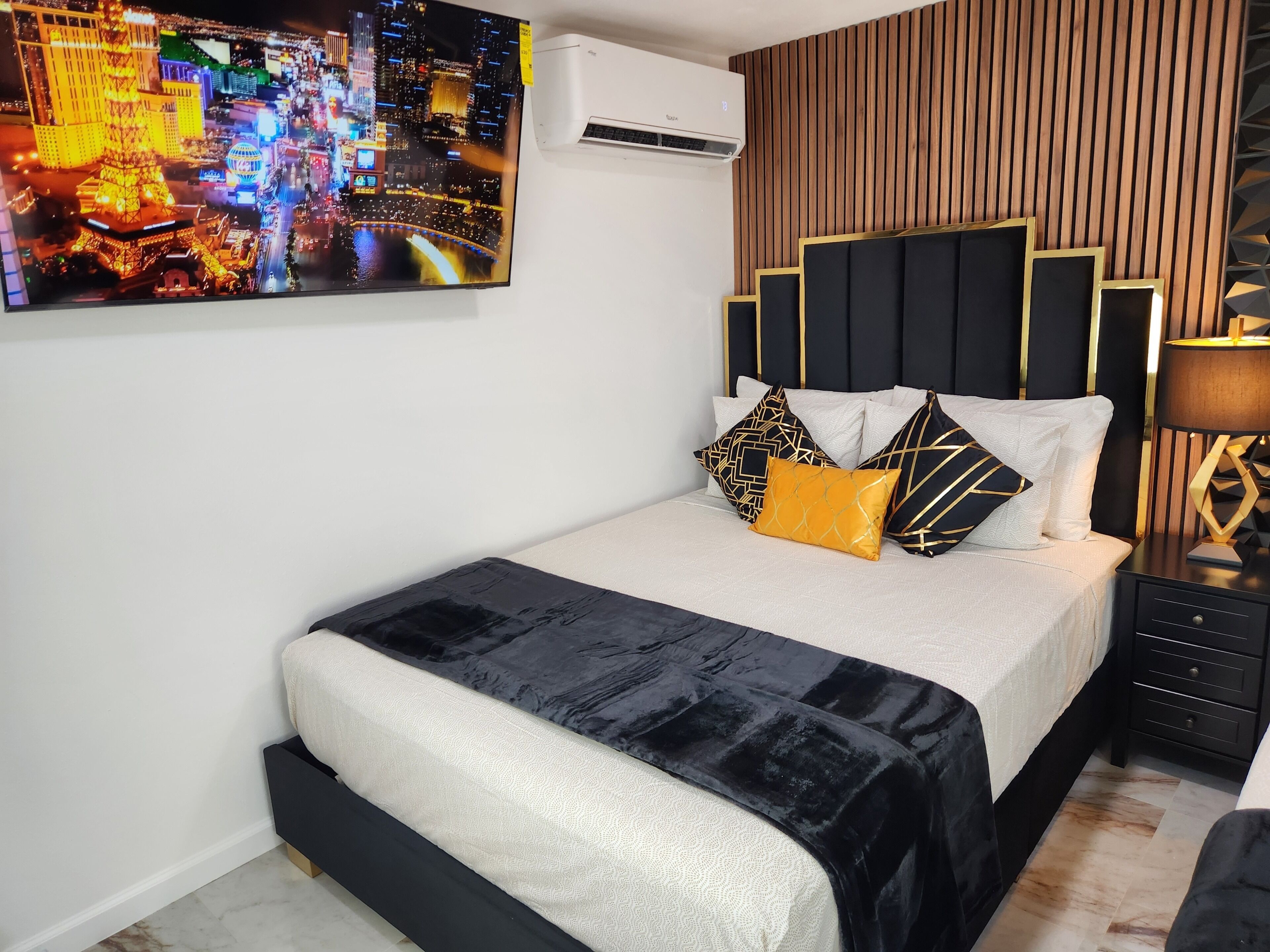 1 bedroom, iron/ironing board, travel cot, free WiFi