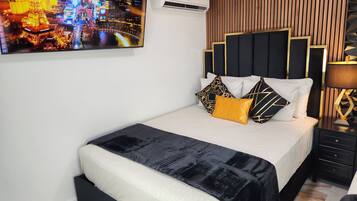 1 slaapkamer, een strijkplank/strijkijzer, reisbedje, gratis wifi