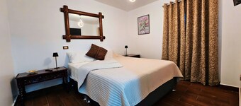 Casa Pacheco 2 - Modern 2BR/1 Bath - Walk to Castle, Beach • Free Secure Parking