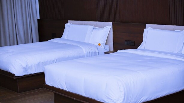 Ảnh chưa phân loại, 1 trong số 13 ảnh, nút