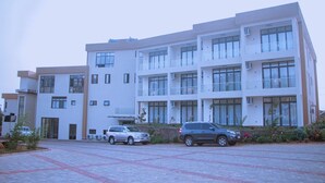 Ảnh chưa phân loại, 5 trong số 13 ảnh, nút
