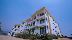 Ảnh chưa phân loại, 4 trong số 13 ảnh, nút