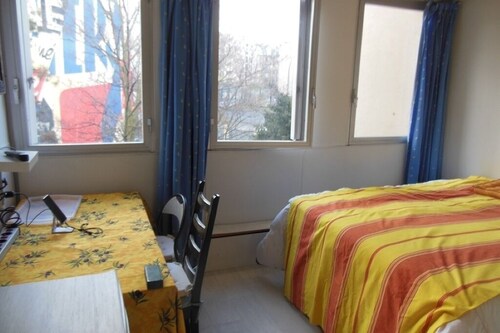 STUDIO APARTMENT IN CENTRAL PARIS