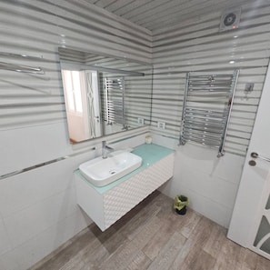 Bathroom - Family apartments (Baku)