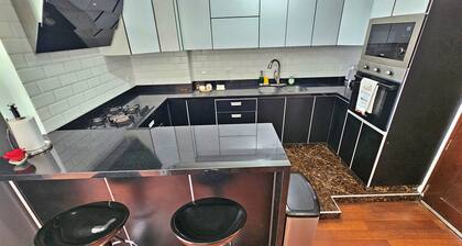Penthouse Pacheco - Private 2 Level 3BR/5BA w/Rooftop Terrace - Panoramic Views