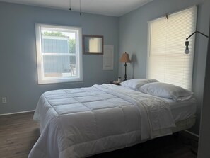 2 bedrooms, bed sheets