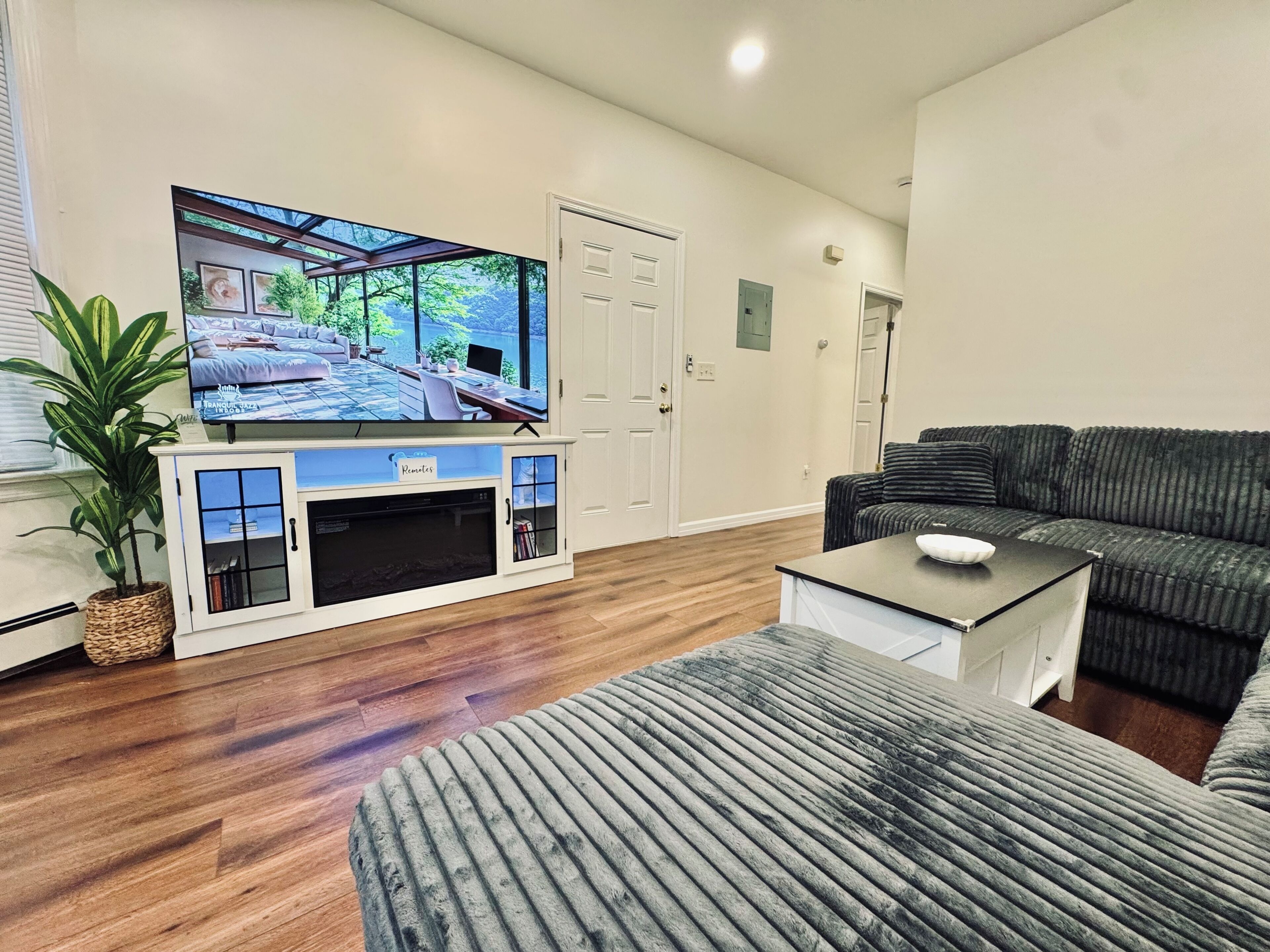 Luxe, Bright & Stylish 2bed Unit W/parking Near Nyc! - Rockland County, NY
