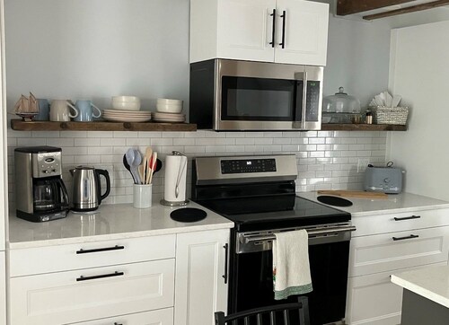 Charming brand new house - 2 bedroom 2 bathrooms in the heart of downtown Digby