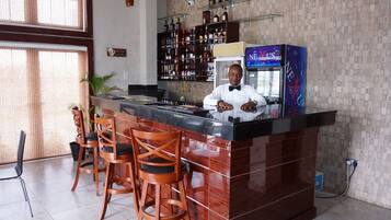 Bar (in der Unterkunft)