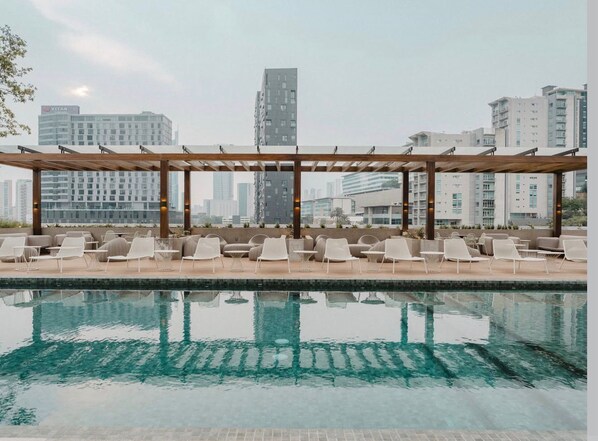Pool - Luxury Apartment Monterrey Valle! Armida District (San Pedro Garza García)