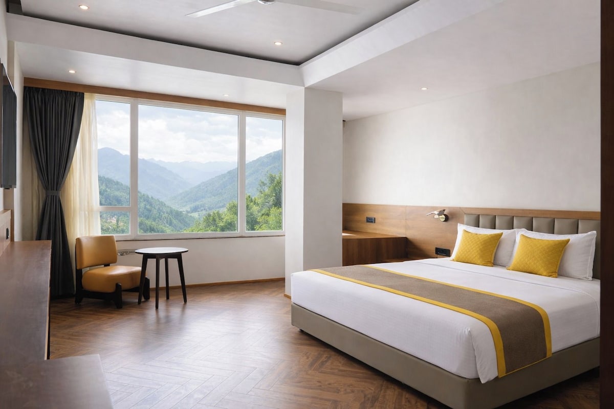 Luxury Room | WiFi (free), bed sheets