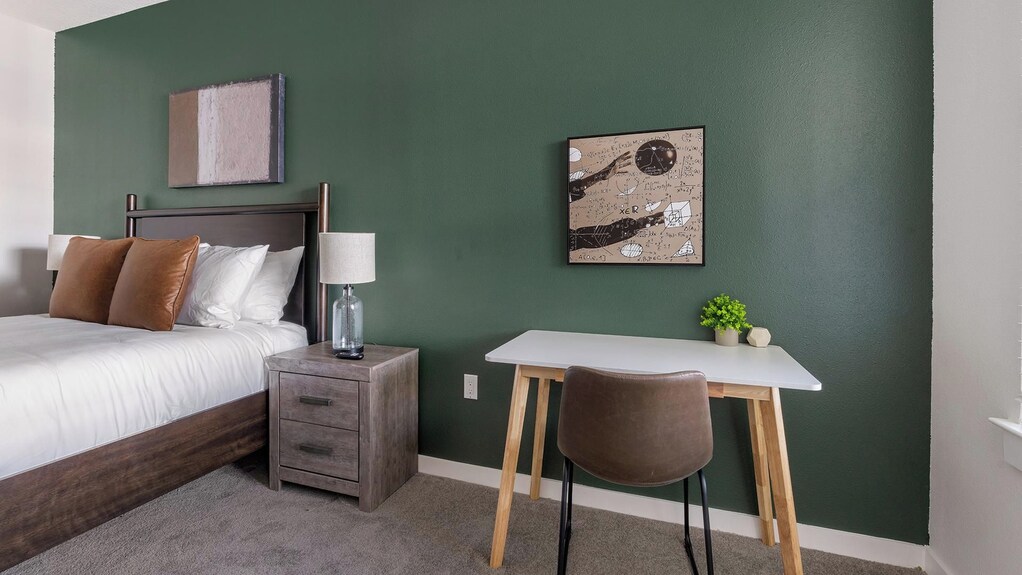 Landing | Beautiful 1bd, Yoga Studio, Gym - Port Charlotte, FL