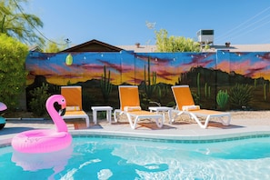Outdoor pool, a heated pool - The ONLY FREE-Heated Pool + Hot Tub + Game Lounge Combo — 10 Min to Old Town (Scottsdale)